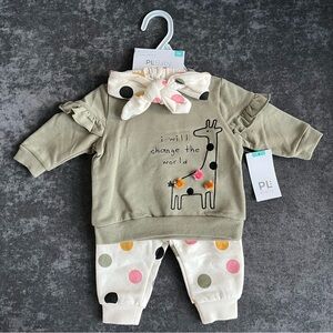 NWT PL Baby 3 Piece Sweater Set Size 3 Months